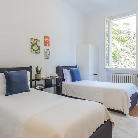 Villa Chiara With Private Garden By Rent Moltrasio