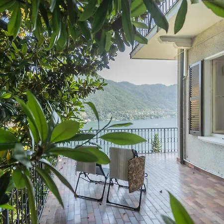 Chiara With Private Garden By Rent Villa