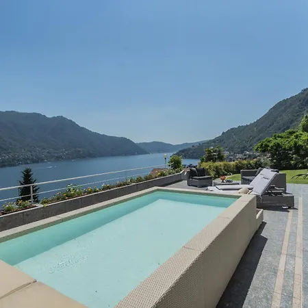 Chiara With Private Garden By Rent Moltrasio