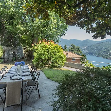 Chiara With Private Garden By Rent Moltrasio